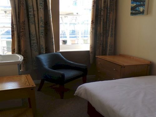 Sterling House Hotel อีสต์บอร์น ภายนอก รูปภาพ
